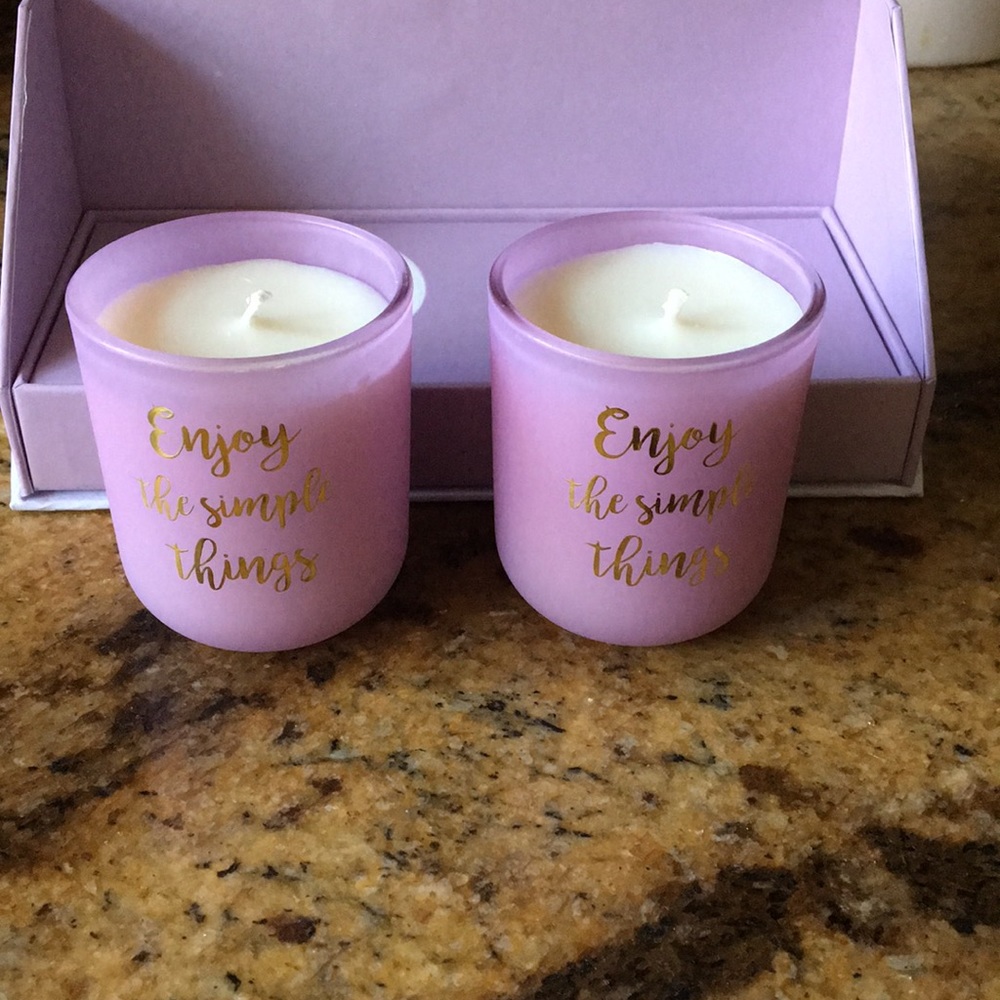 Scented candles “enjoy the simple things”